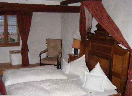 ホテルHaus Zum Sternen ロットヴァイル 部屋 写真